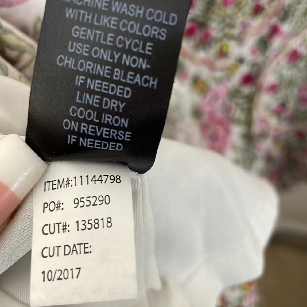 Torrid 2 IVORY FLORAL PRINT CHALLIS SKATER DRESS - Picture 10 of 10